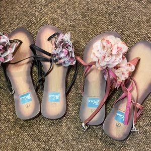 Bundle - 2 floral sandals